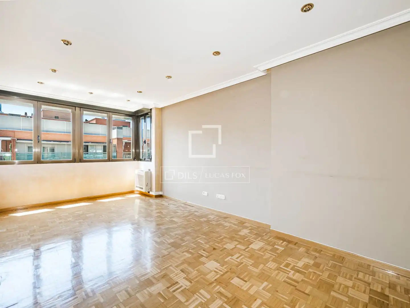 Vista exterior de Piso en venta en Madrid con Aire acondicionado y Calefacción