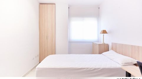 Foto 5 de Habitació a El Plantinar – Avda. La Paz - El Juncal, Sevilla Capital