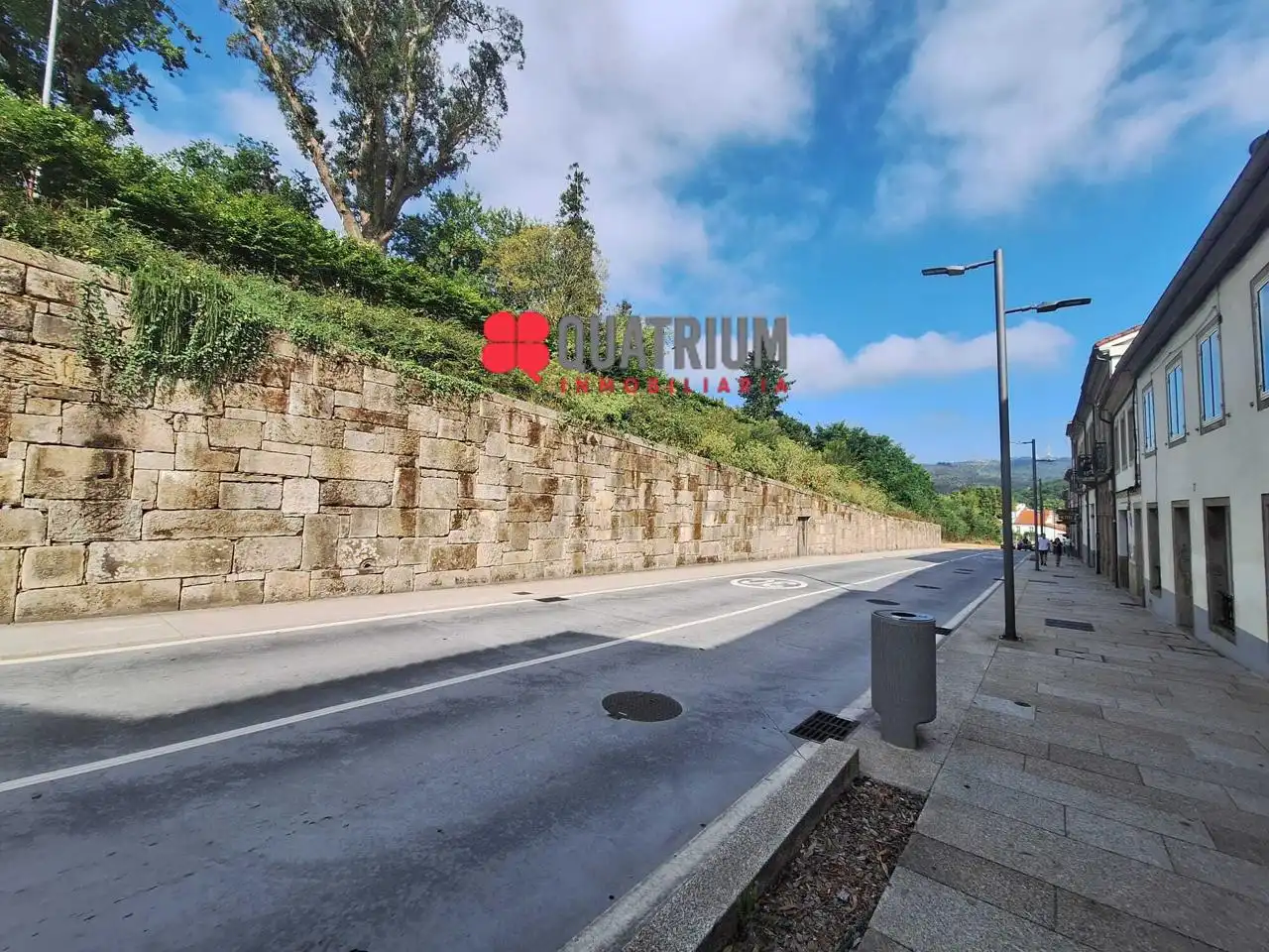 Vista exterior de Pis de lloguer en Santiago de Compostela  amb Calefacció i Moblat