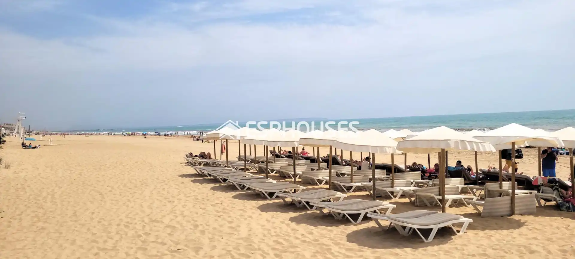 Vista exterior de Ático en venta en Guardamar del Segura con Amueblado y Balcón