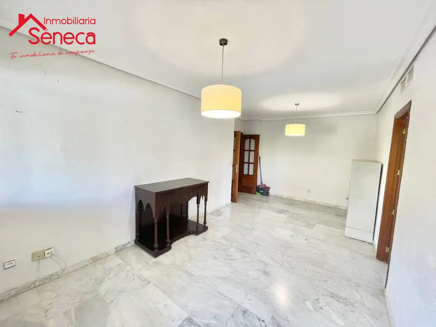 Wohnzimmer von Wohnung zum Verkauf in Córdoba mit Klimaanlage, Heizung und Terrasse