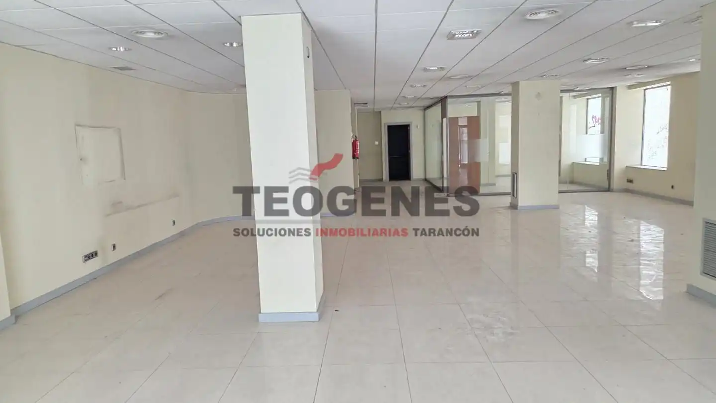 Local comercial en venda a San Julián, imagen 3
