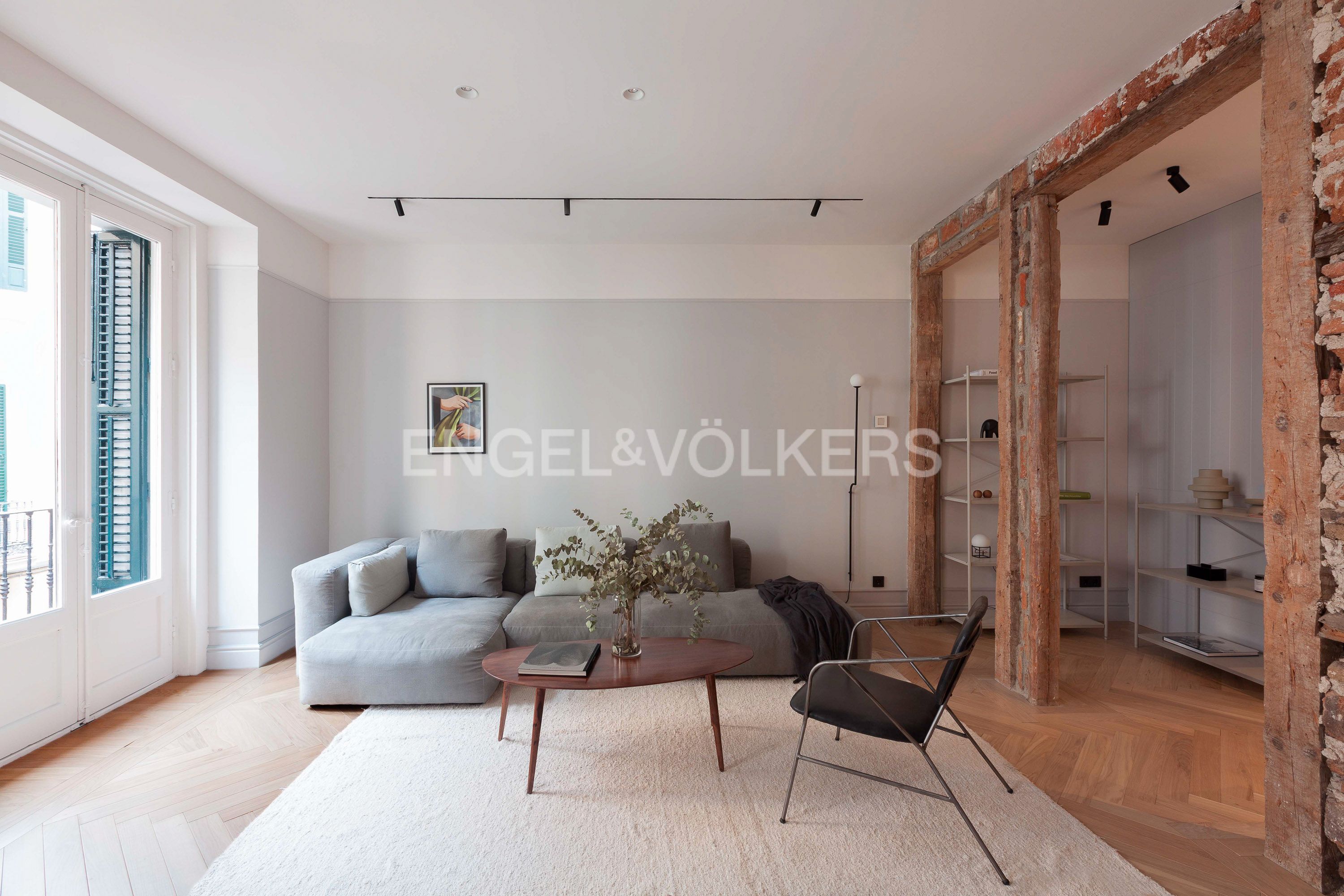 Living room of Flat for rent in  Madrid Capital  with Air Conditioner, Heating and Furnished