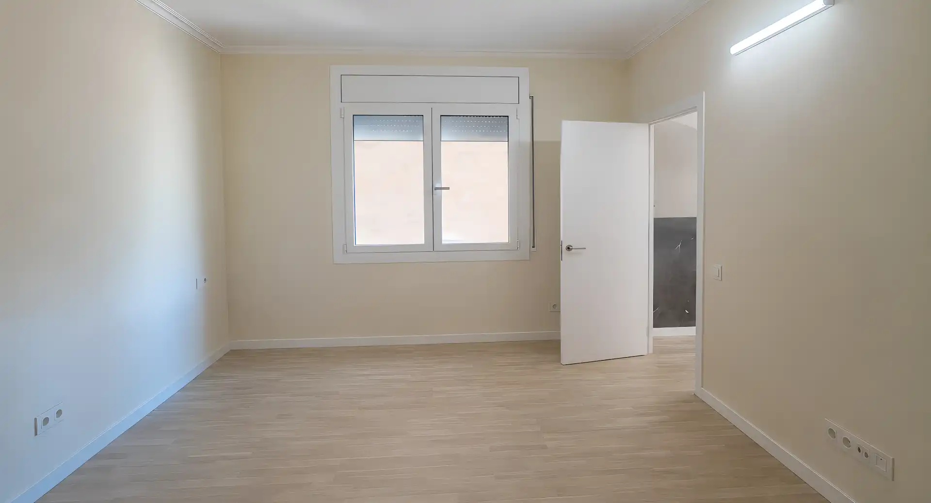 Bedroom of Flat for rent in Barcelona  with Air Conditioner, Heating and Parquet flooring