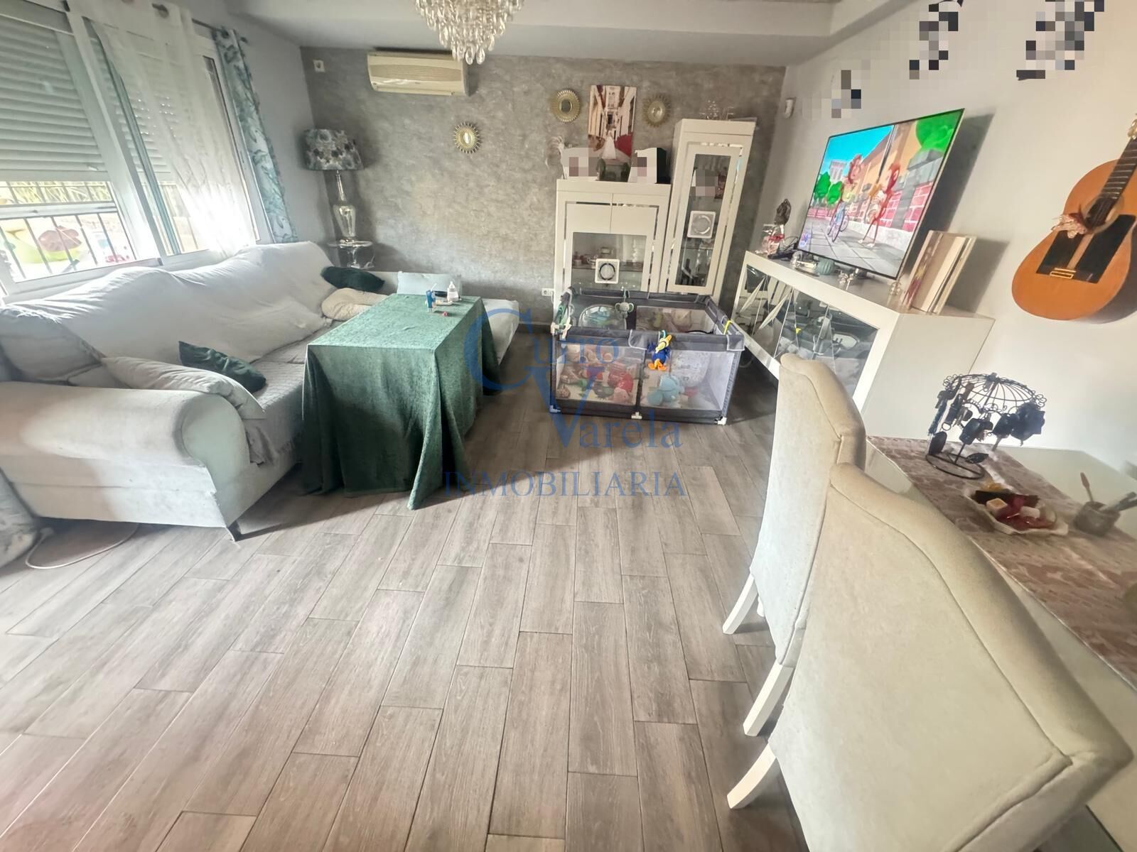 Sala de estar de Dúplex en venta en Dos Hermanas con Aire acondicionado, Trastero y Piscina comunitaria