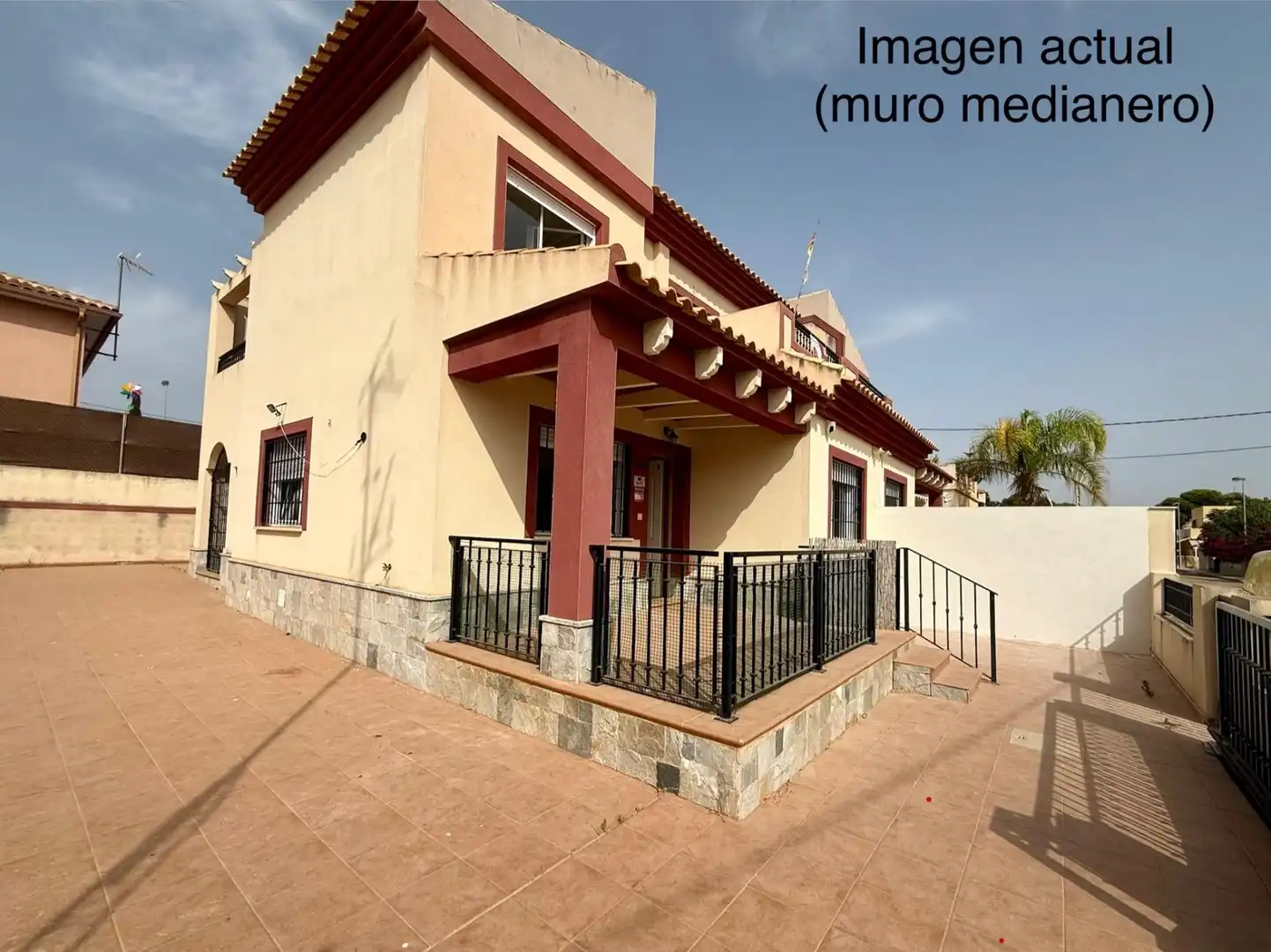Vista exterior de Casa adosada en venta en Cartagena con Terraza, Trastero y Balcón