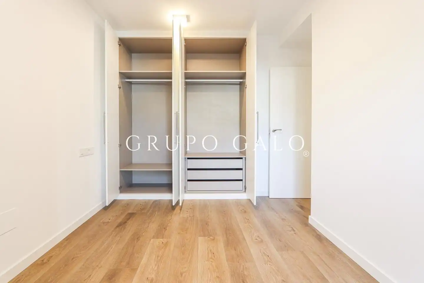 Wohnung zur Miete in Rúa de Bolivia, Plaza España - Corte Inglés