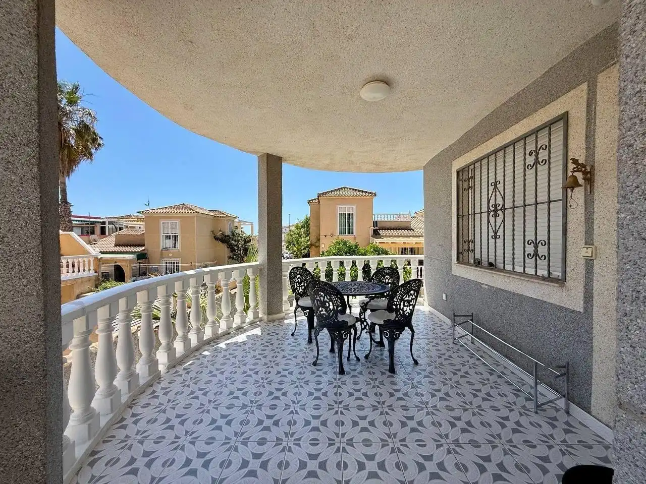 Terrassa de Casa o xalet en venda en Orihuela amb Calefacció, Jardí privat i Piscina