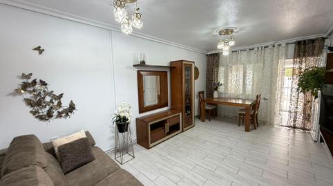 Foto 2 de Casa adosada en venta en Nueva Torrevieja, Torrevieja