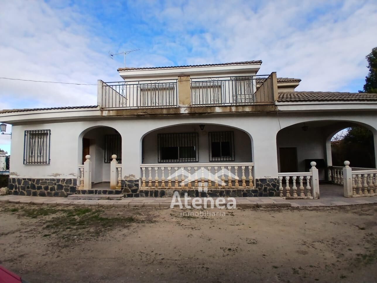 Vista exterior de Casa o xalet en venda en  Albacete Capital amb Calefacció, Jardí privat i Terrassa