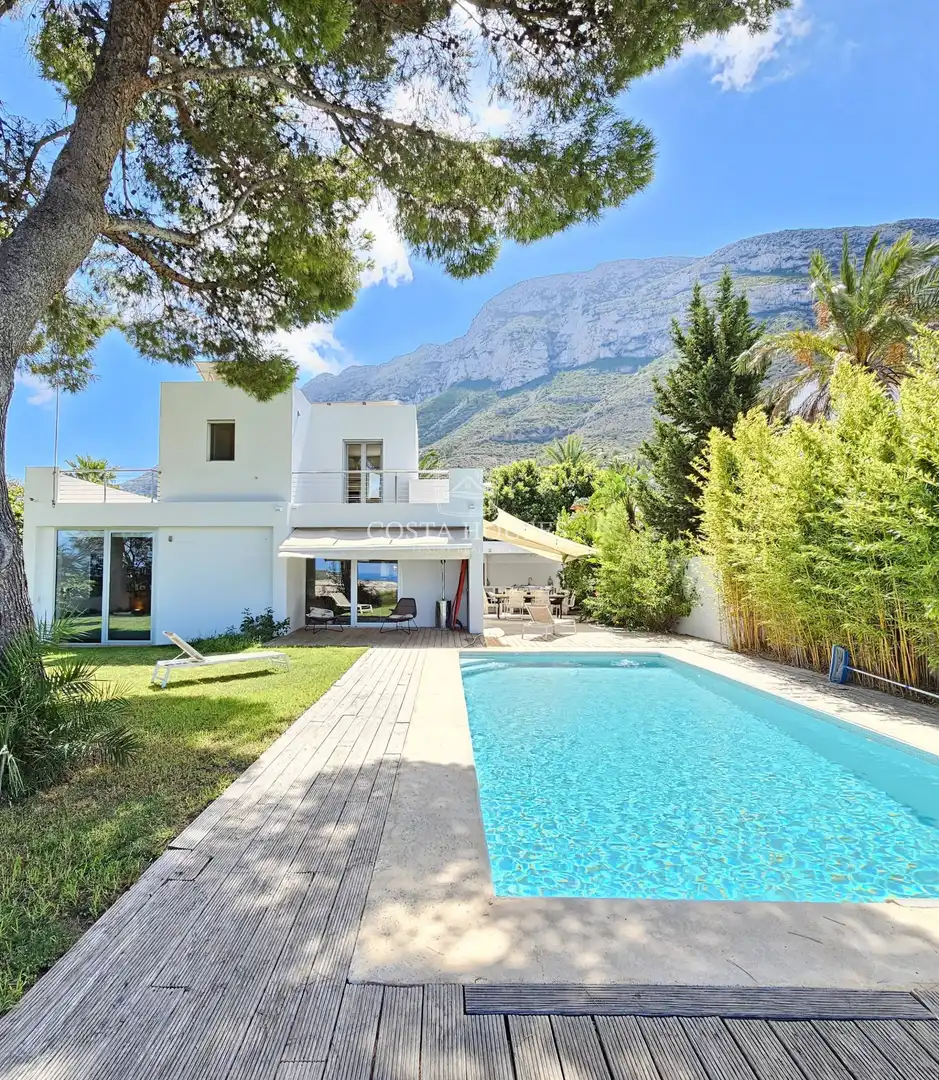 Exterior view of Houses for sale in Dénia  with Air Conditioner, Private garden and Terrace