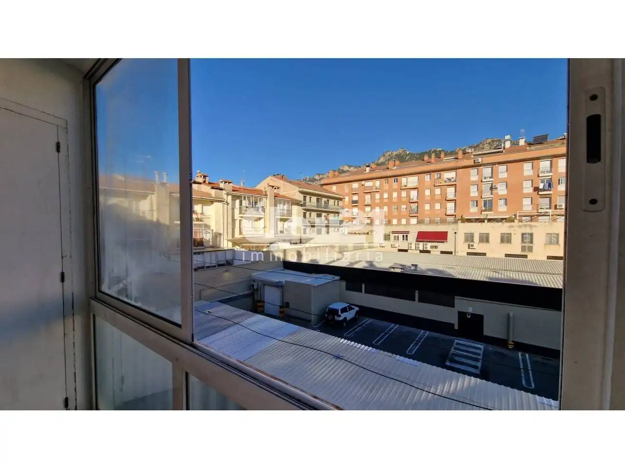 Flat with terrace for sale in Calle Pío Baroja, imagen 5