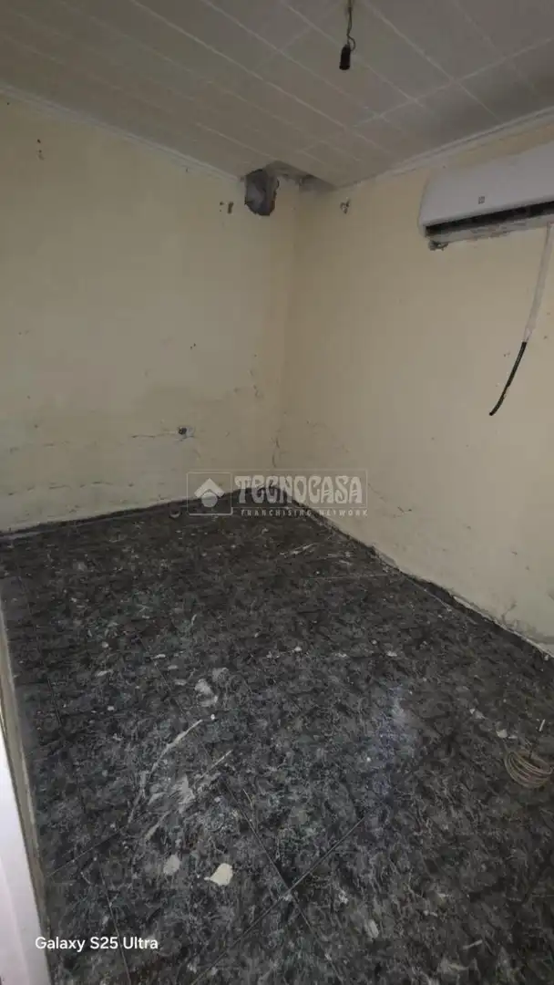Houses for sale in Barcelona  with Terrace and Storage room