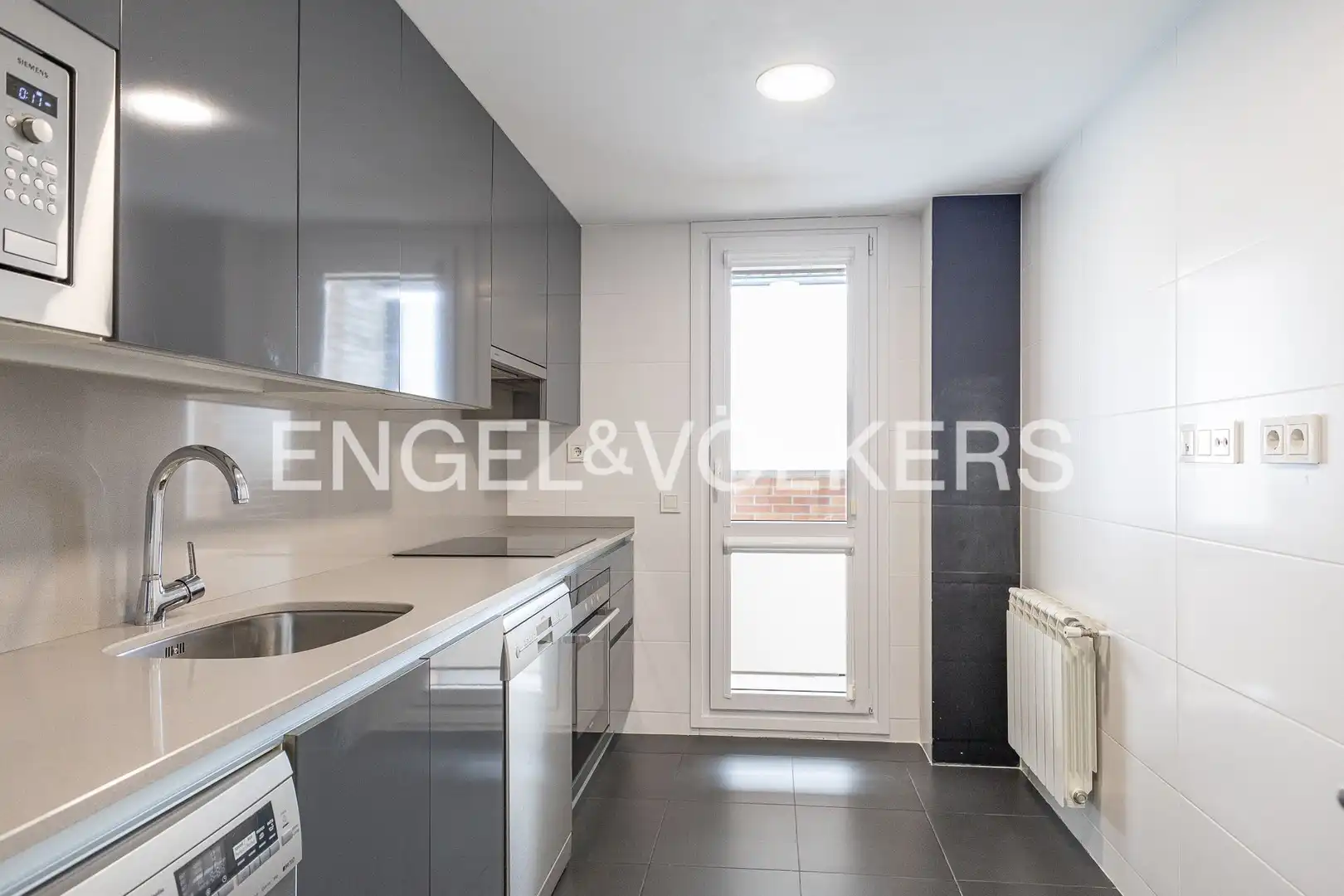 Kitchen of Flat for rent in Hortaleza