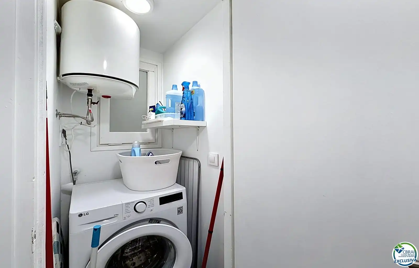Bathroom of Flat for sale in Roses  with Air Conditioner, Terrace and Furnished