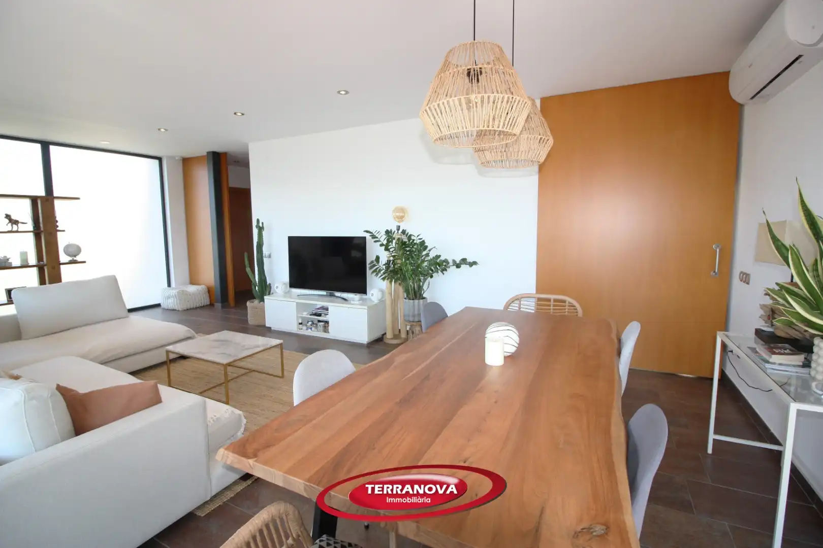 Sala d'estar de Casa o xalet en venda en L'Ametlla del Vallès amb Aire condicionat, Calefacció i Jardí privat