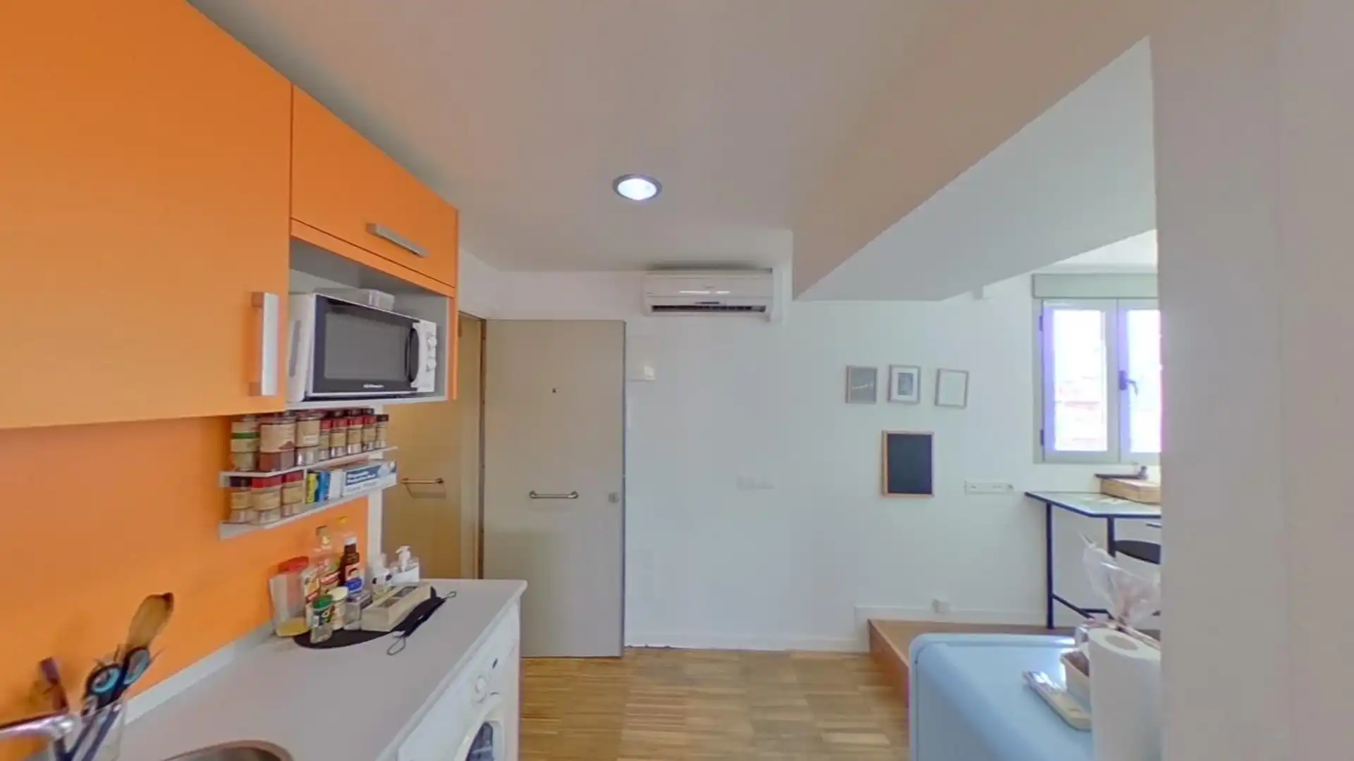 Habitación de Piso de alquiler en  Madrid Capital con Aire acondicionado, Calefacción y Amueblado