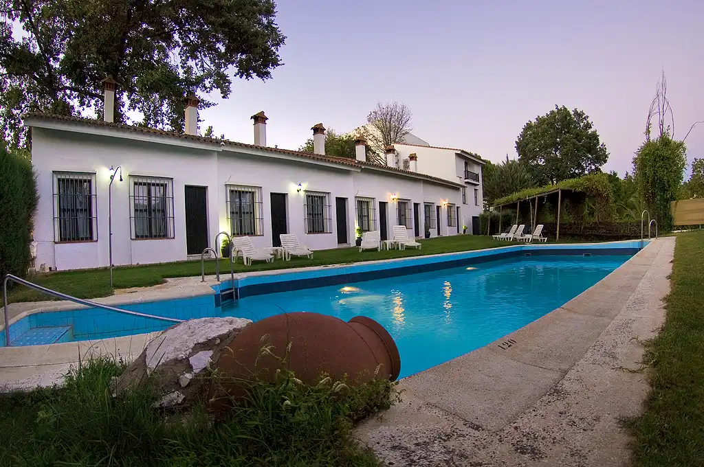 Hotel for sale in Galaroza, imagen 2