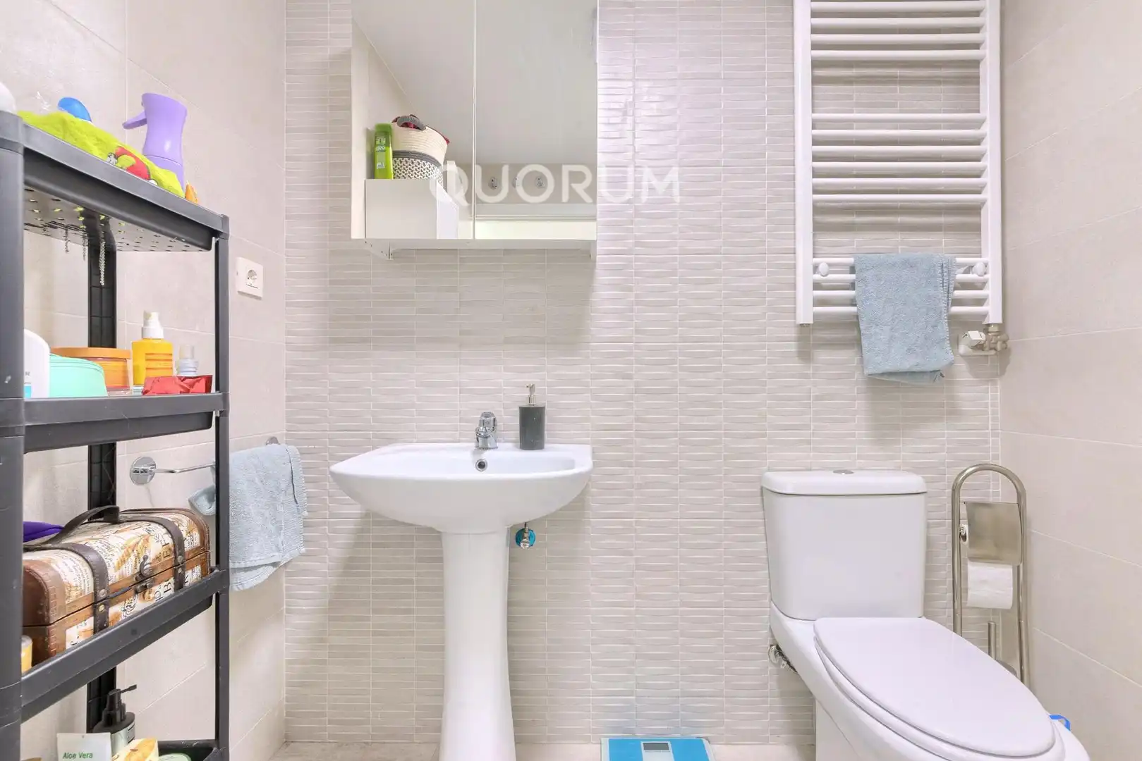 Baño de Piso en venta en Basauri  con Calefacción y Amueblado