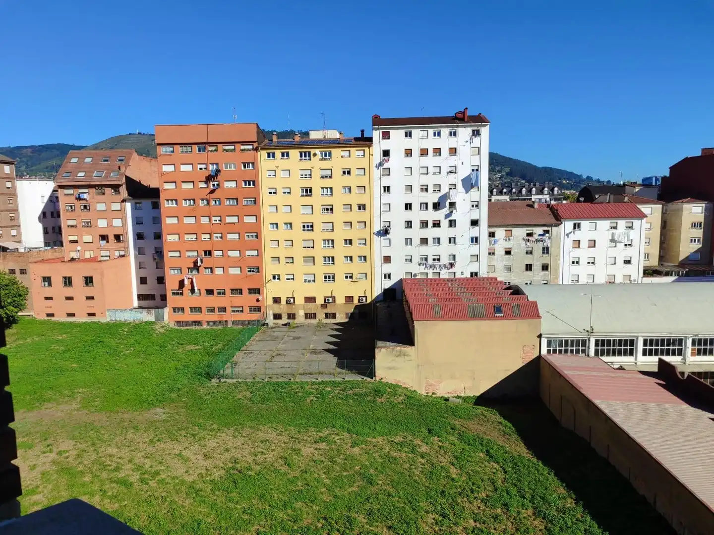Exterior view of Flat for rent in Oviedo   with Heating and Furnished