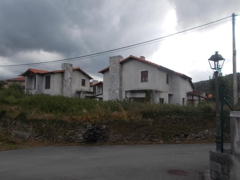 Building for sale in BARRO LLOSILLA, Ruesga