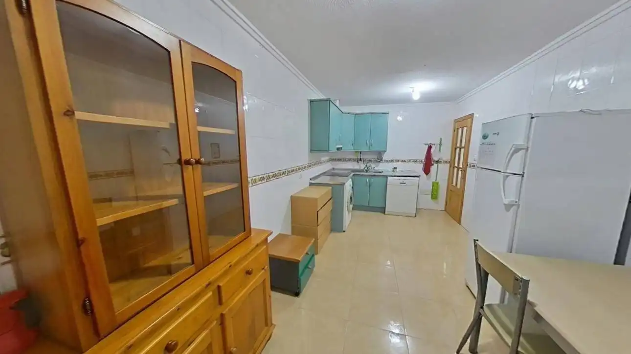 Cuina de Planta baixa en venda en Torrevieja amb Aire condicionat, Calefacció i Jardí privat
