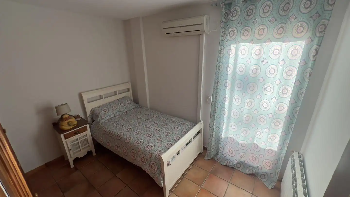 Habitación de Casa o chalet en venta en Benicarló con Aire acondicionado, Calefacción y Jardín privado