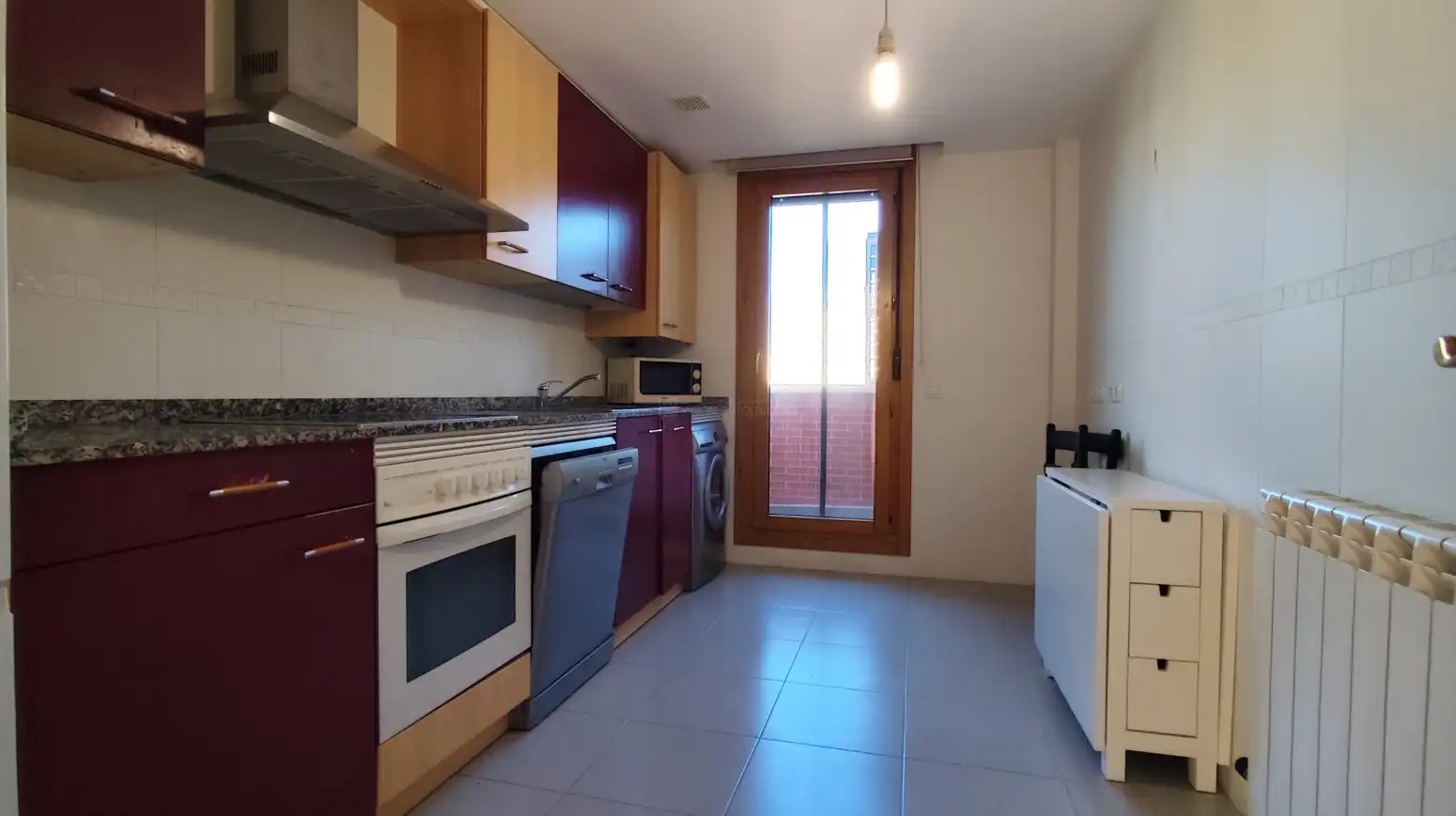 Cuina de Àtic en venda en  Logroño amb Calefacció, Jardí privat i Terrassa