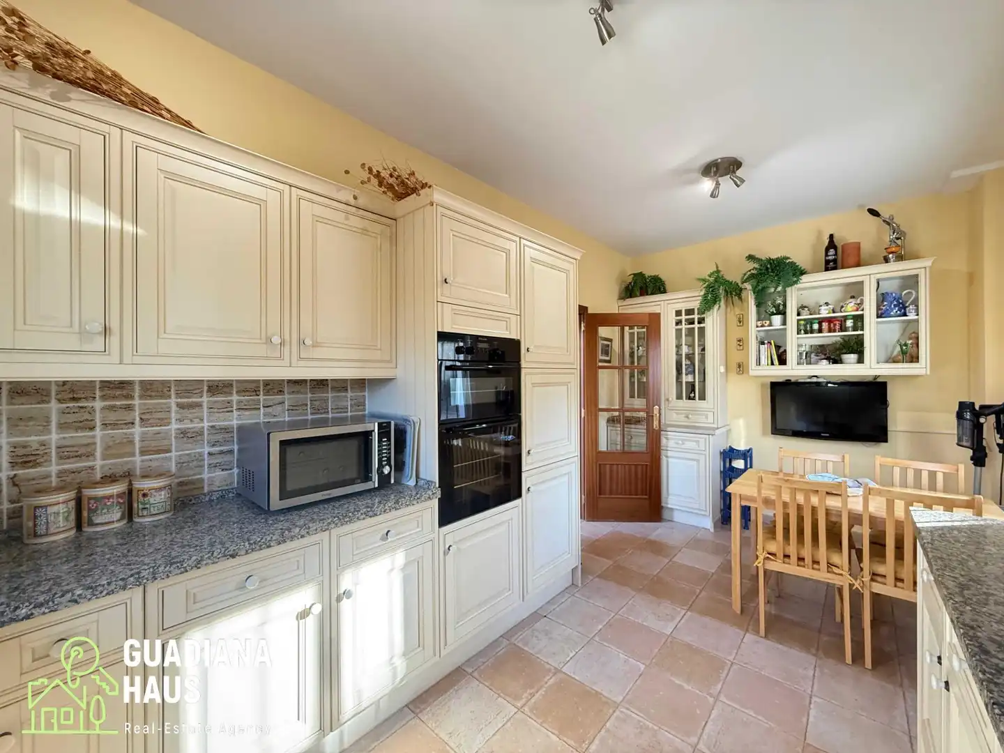 Kitchen of Houses for sale in Isla Cristina  with Air Conditioner, Heating and Private garden