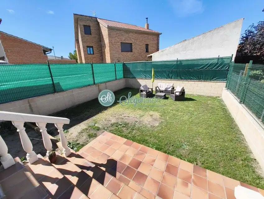 Jardín de Casa o chalet en venta en Segovia con Calefacción y Trastero
