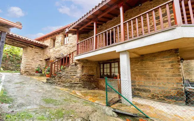 Vista exterior de Casa o xalet en venda en Sober amb Calefacció, Jardí privat i Terrassa