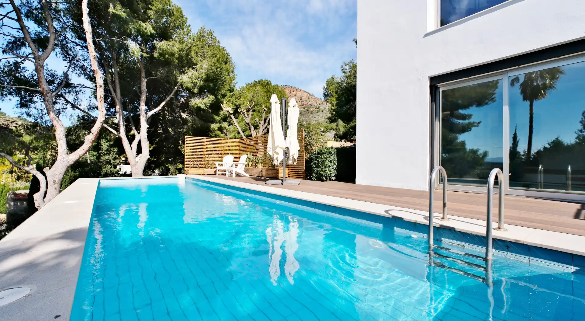 Piscina de Casa o xalet de lloguer en Sagunto / Sagunt amb Aire condicionat, Calefacció i Jardí privat