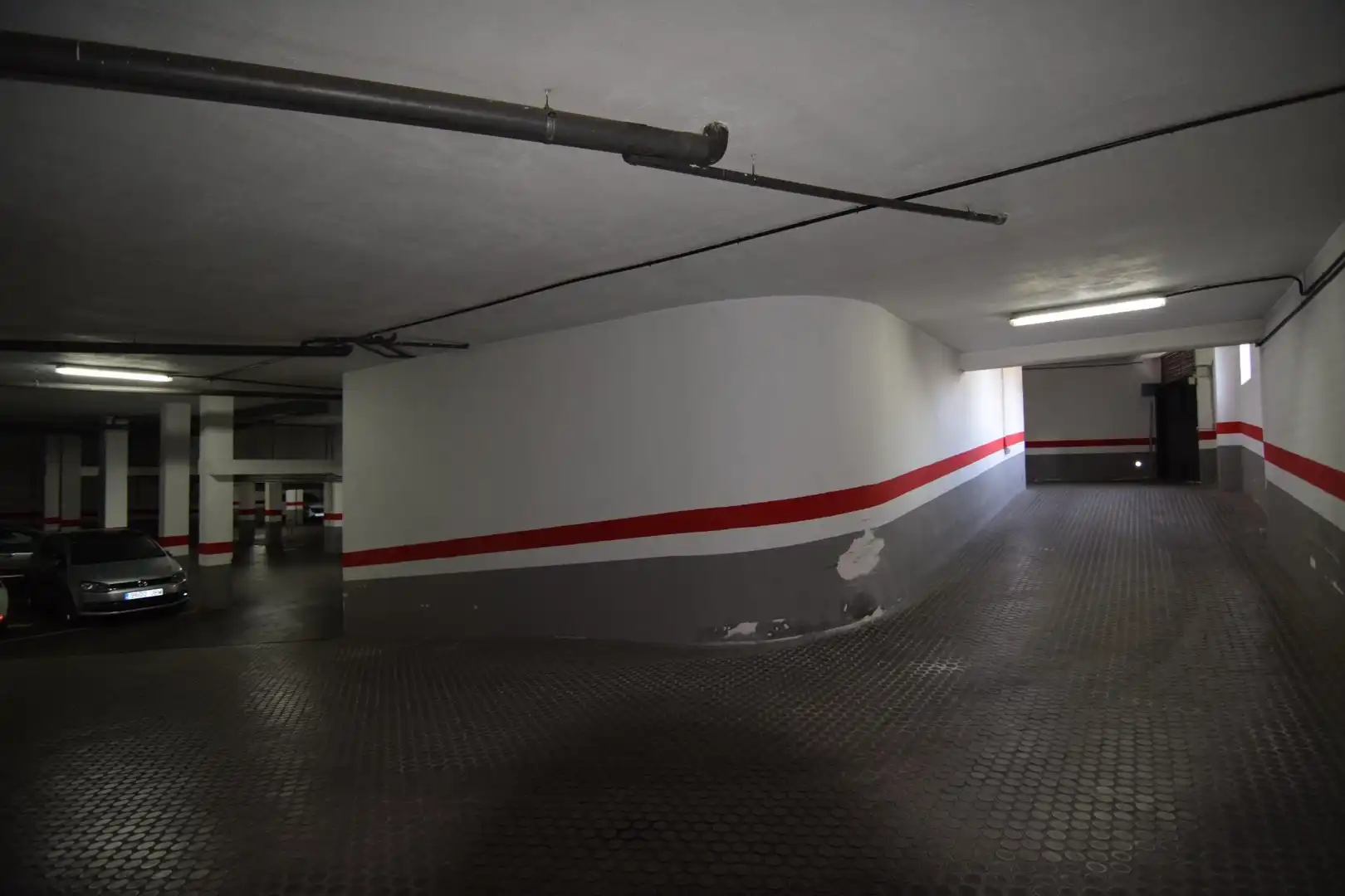 Parkplatz von Garage zur Miete in Granada