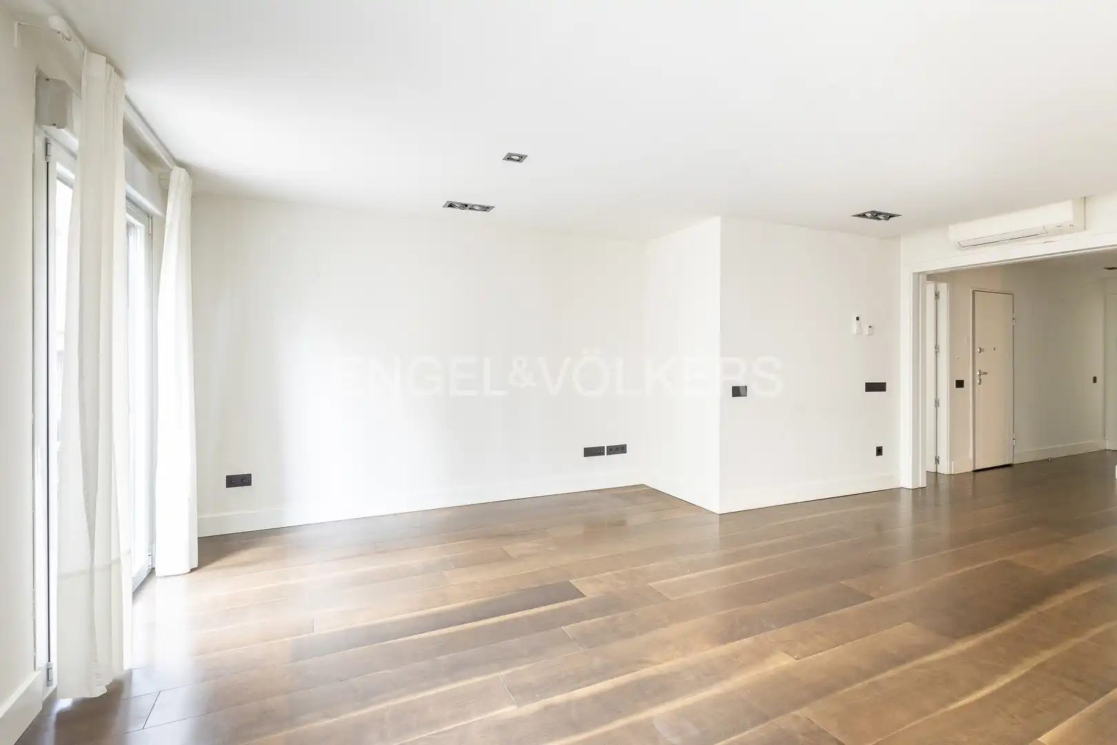Außenansicht von Wohnung zur Miete in Chamartín