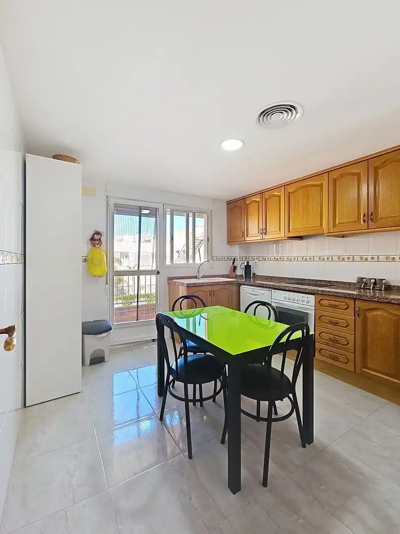 Kitchen of Flat for sale in Miramar  with Air Conditioner, Heating and Terrace
