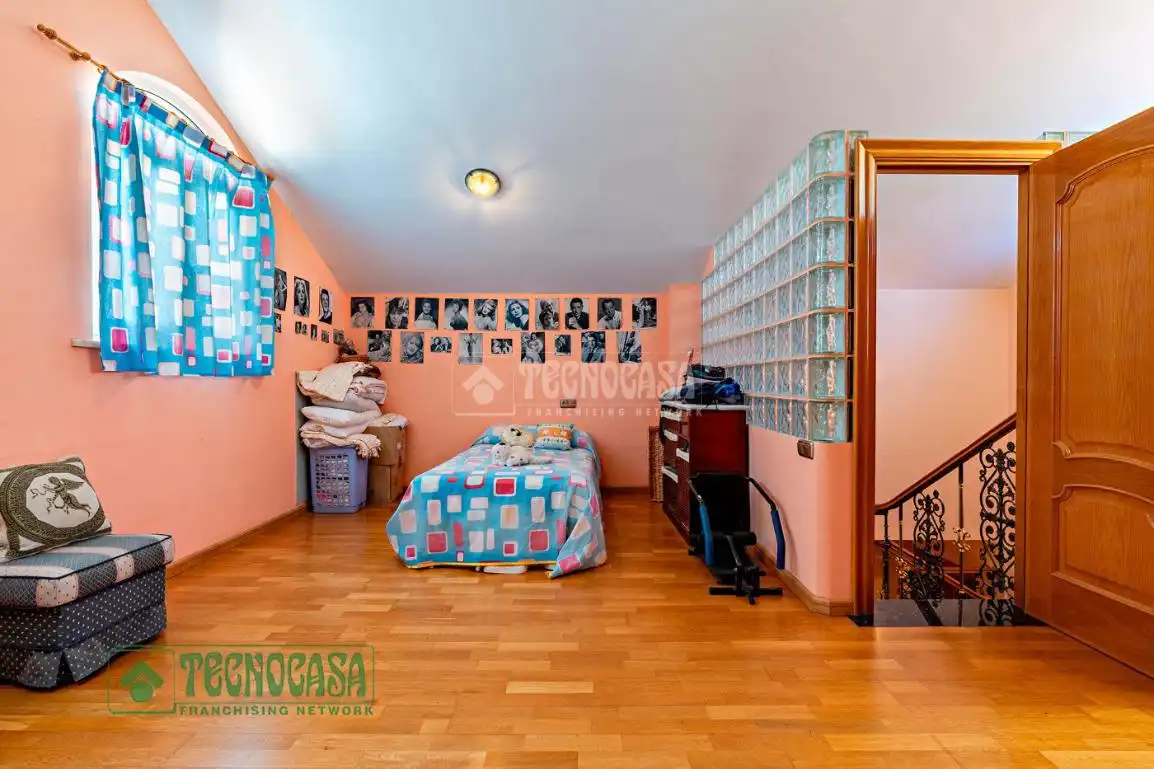 Dormitori de Casa o xalet en venda en Roquetas de Mar amb Calefacció, Parquet i Terrassa