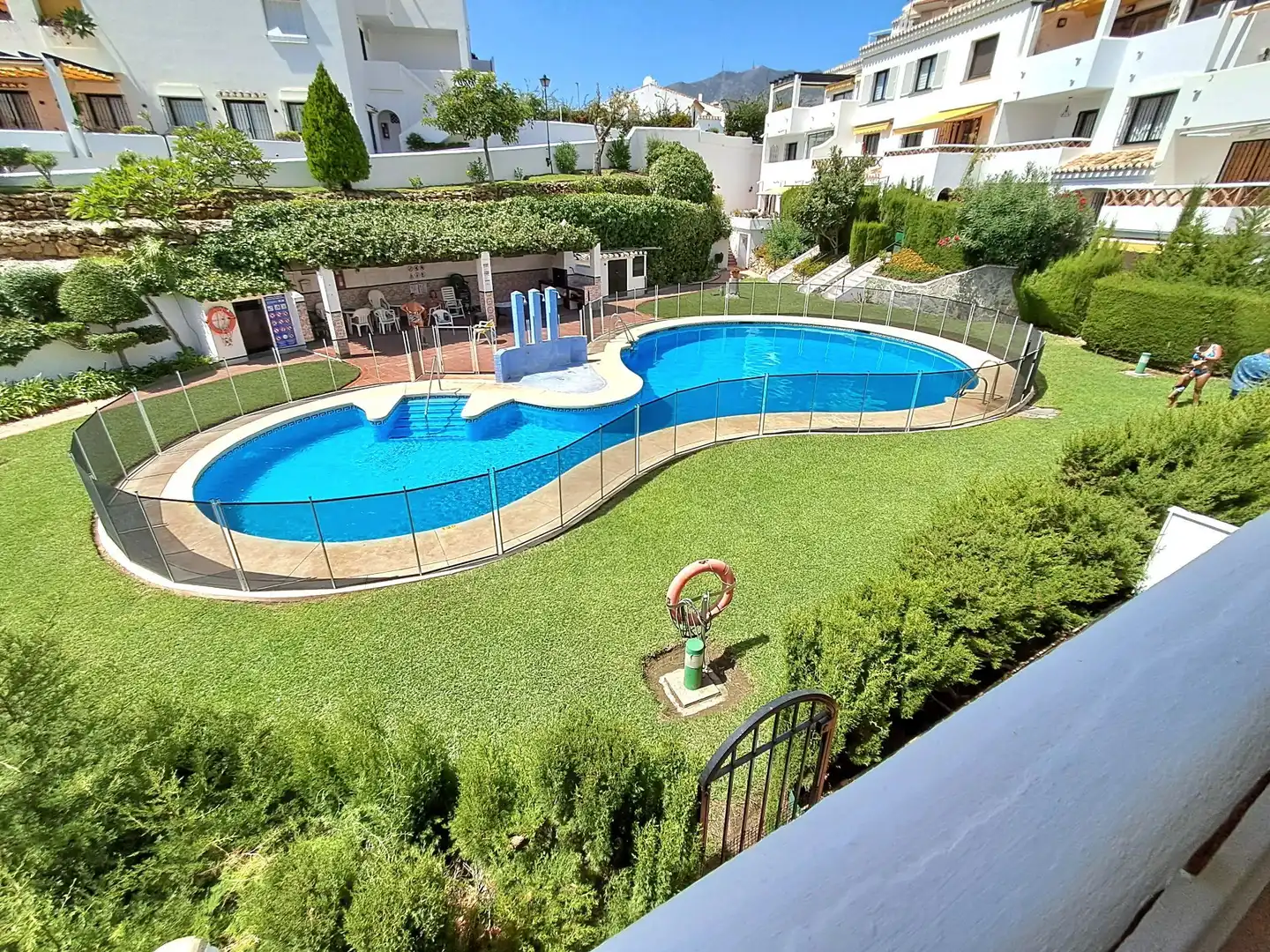 Piscina de Apartament en venda en Benalmádena amb Terrassa i Piscina comunitària