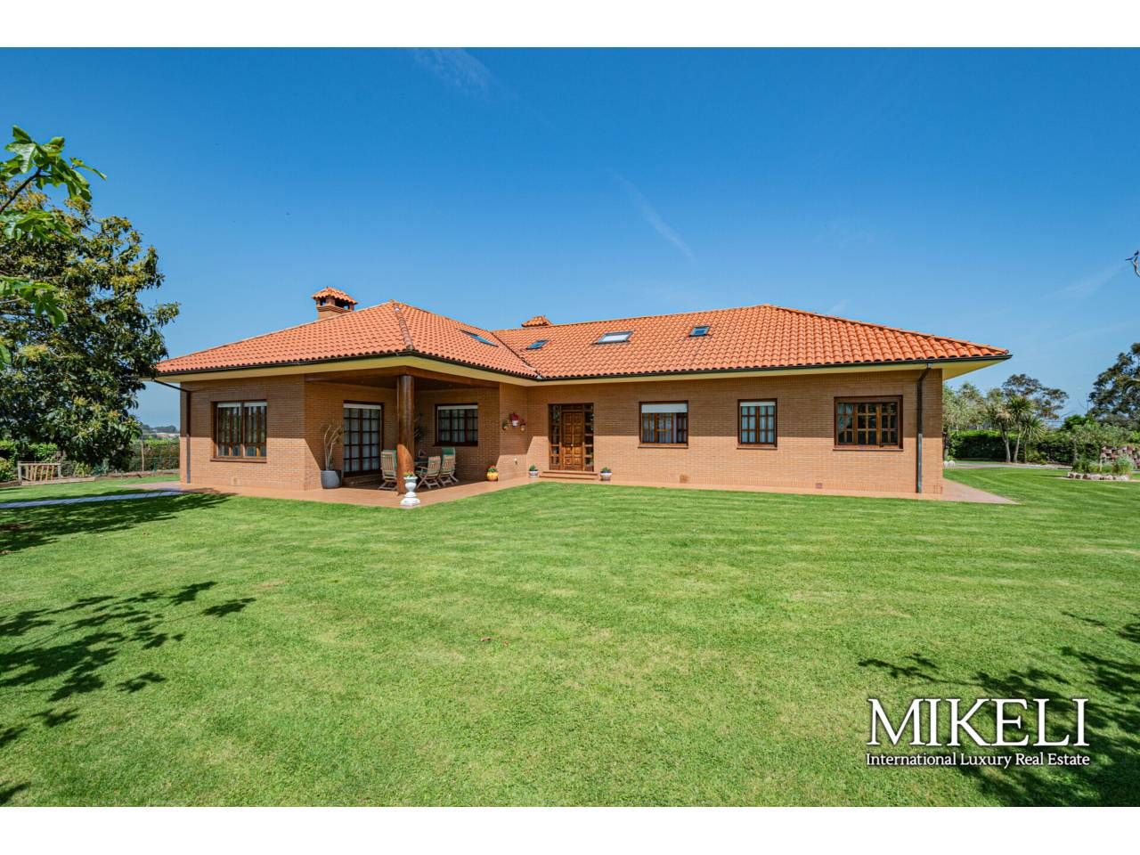 Exterior view of House or chalet for sale in Marina de Cudeyo  with Heating, Private garden and Terrace