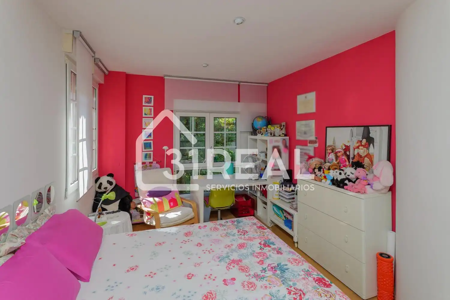 Habitación de Casa o chalet en venta en Madrid con Aire acondicionado, Calefacción y Jardín privado