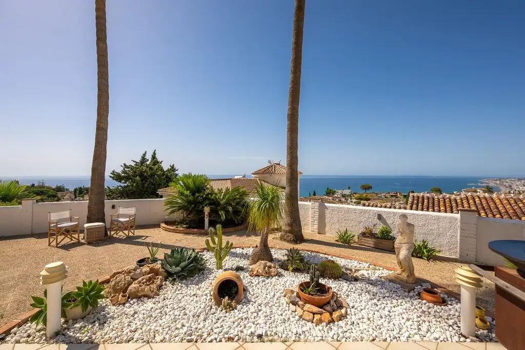 Jardí de Casa o xalet en venda en Benalmádena amb Aire condicionat, Jardí privat i Terrassa
