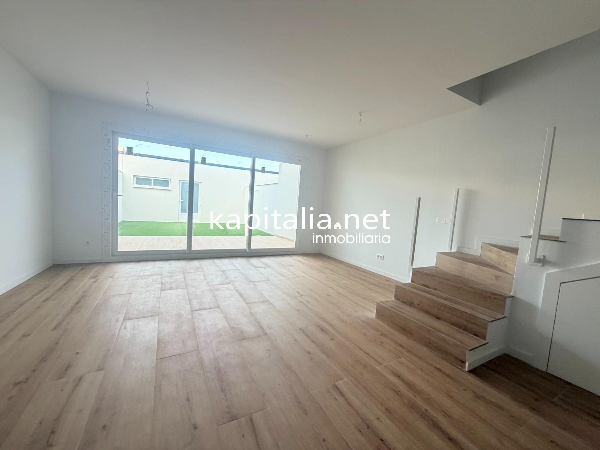Living room of Single-family semi-detached for sale in Castalla  with Air Conditioner, Private garden and Terrace