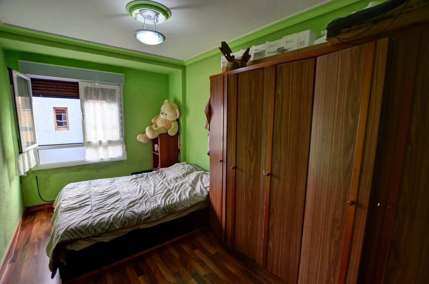 Dormitori de Pis en venda en Gijón  amb Piscina