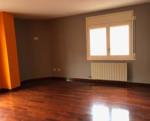 Sala d'estar de Apartament en venda en  Lleida Capital amb Calefacció, Parquet i Traster