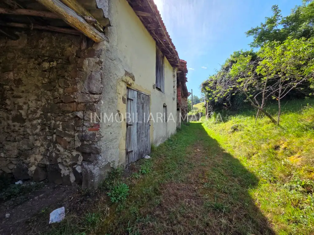 Houses for sale in Colunga  with Private garden, Parquet flooring and Storage room