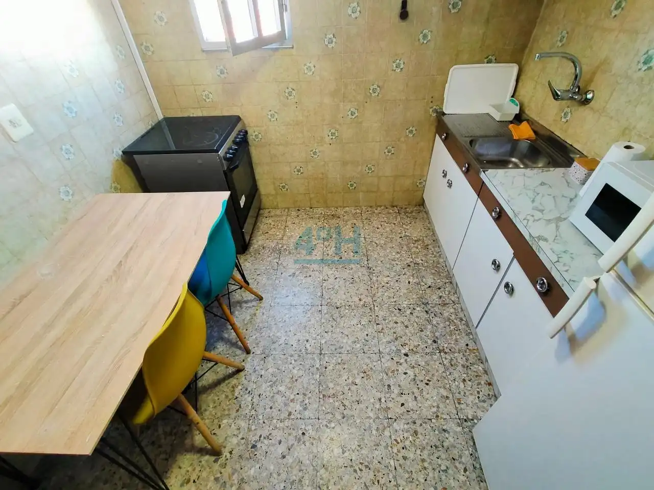 Cocina de Piso en venta en Ourense Capital  con Calefacción, Trastero y Amueblado