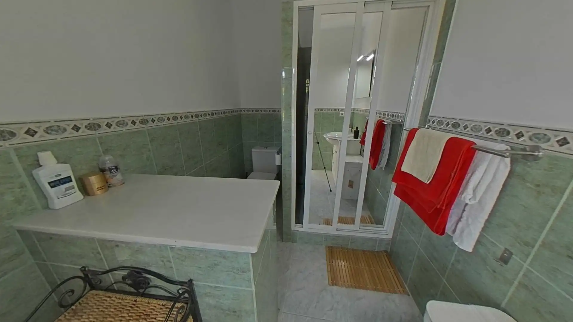 Badezimmer von Haus oder Chalet zum Verkauf in La Nucia mit Privatgarten, Terrasse und Abstellraum