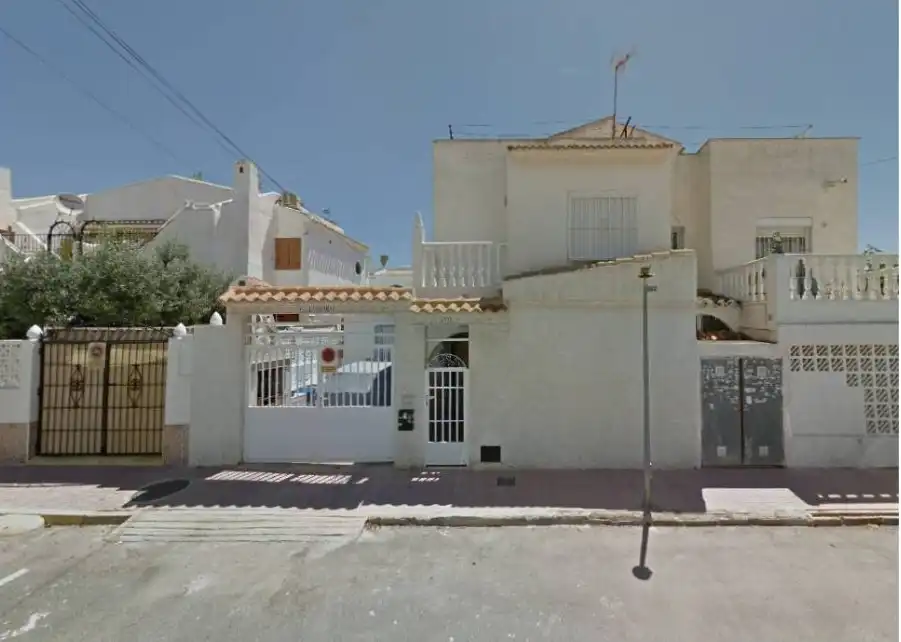 Vista exterior de Dúplex en venta en Playa de los Locos