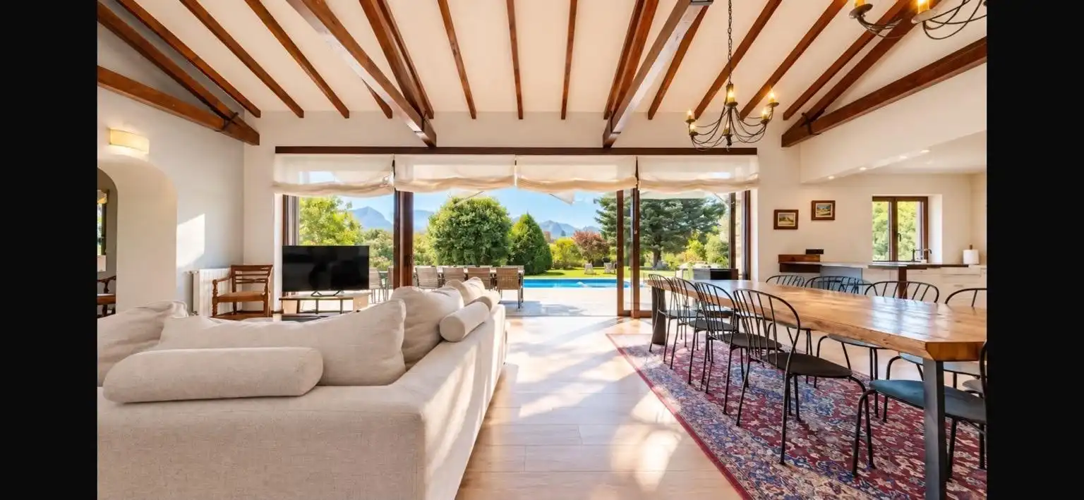 Haus mit Terrasse zum Verkauf in Calle Av. Alisas, imagen 5