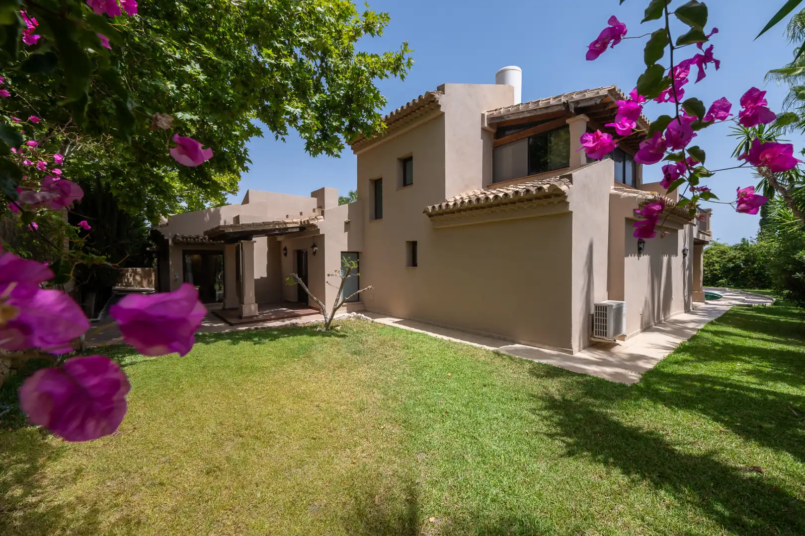 Casa con piscina en venta en Milla de Oro, imagen 14