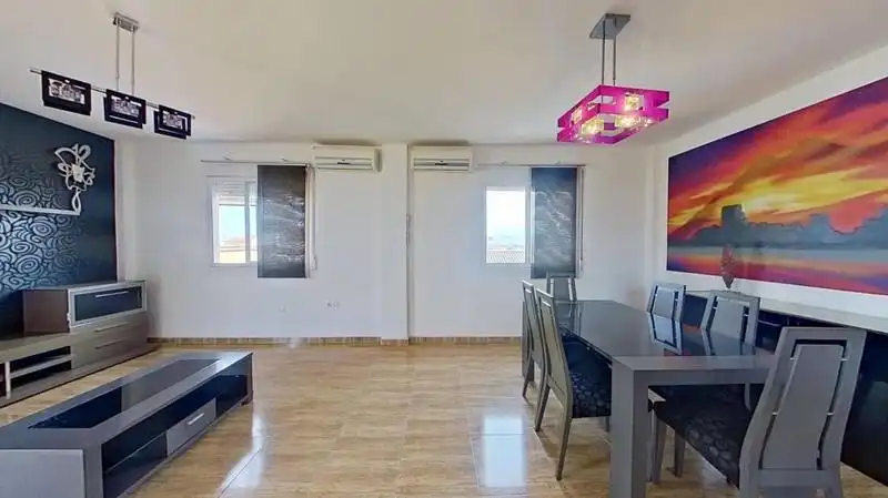 Esszimmer von Dachboden zum Verkauf in Cúllar Vega mit Terrasse und Balkon